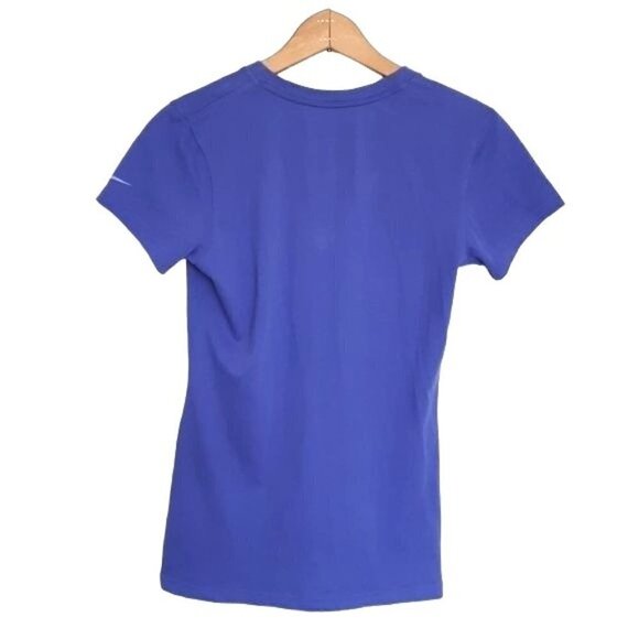 Nike Dri-Fit V-Neck Activewear Slim Fit Livestrong Graphic Tee Purple Size Small - Picture 5 of 9